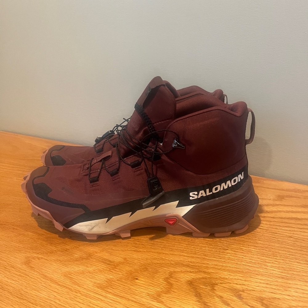 Salomon CrossHike2 Maroon Trail Boots